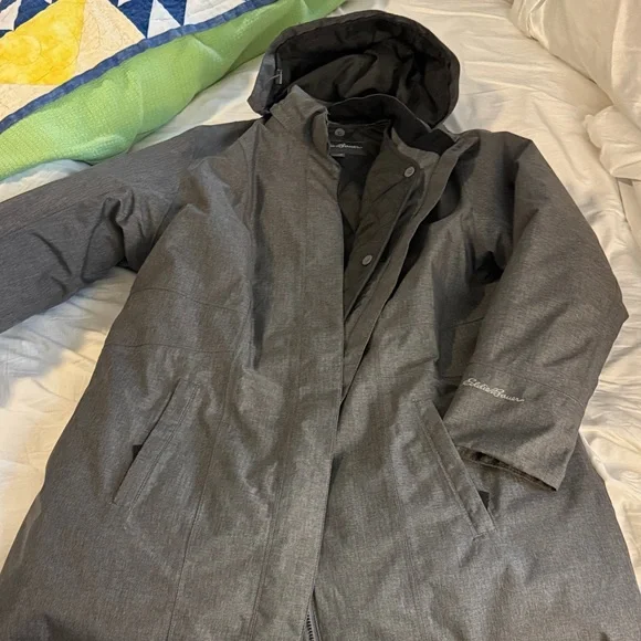 Eddie Bauer Women’s Charcoal Hooded Raincoat - Picture 1 of 6